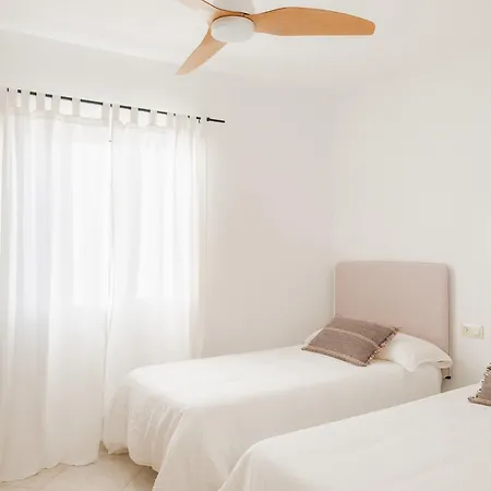 Apartment La Senia - Casa Yuca *